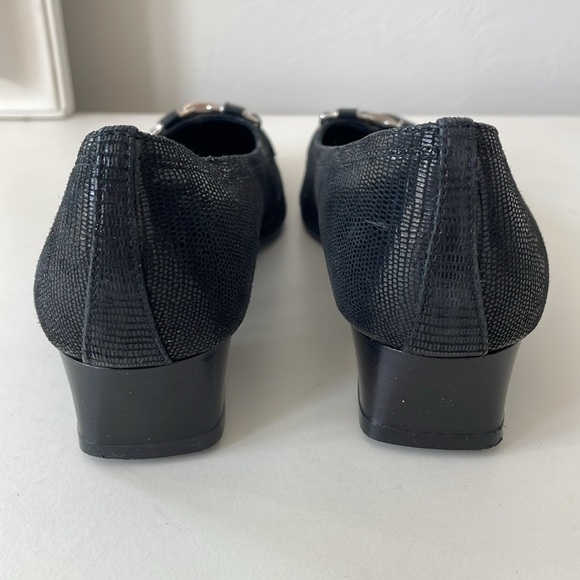 NWOT Amalfi by Rangoni Leather Box Heels - Picture 3 of 5